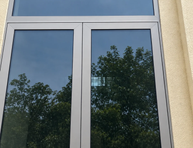 Thi công hoàn thiện cửa nhôm Maxpro tại Thủ Đức