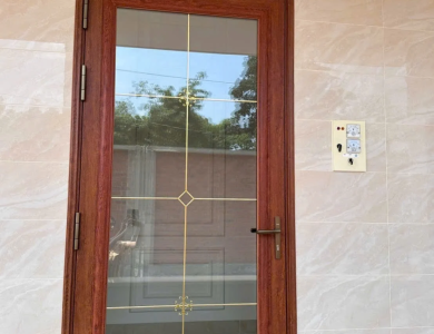 Cửa nhôm màu vân gỗ tại TP Hồ Chí Minh – Thi công lắp đặt hoàn thiện