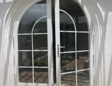Nhôm Xingfa Màu Trắng – Kính Hộp | Vila Chị Diễm Đà Lạt