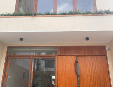 Ảnh hoàn thiện nhôm kính từ dự án của AlaskaWindow