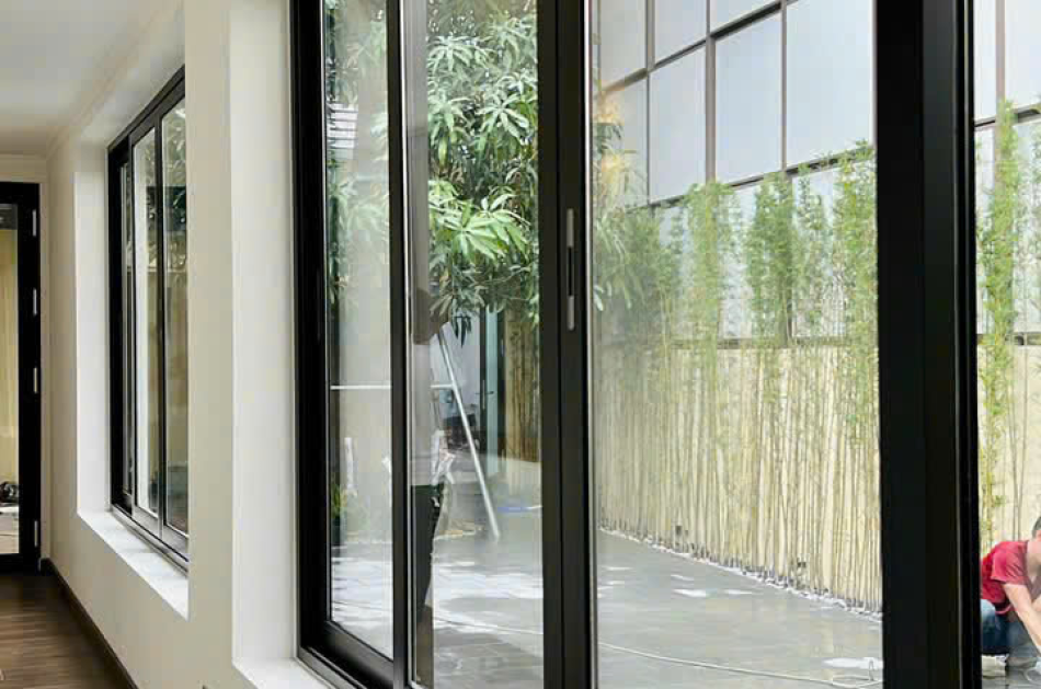 Cửa Sổ Lùa Anode 1–4 Cánh: Giá & Cách Chọn