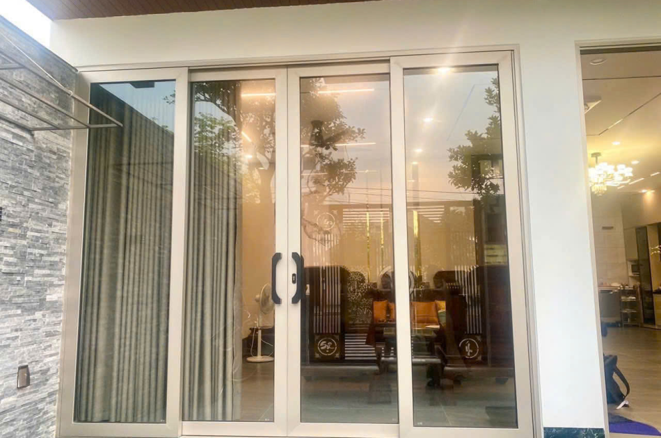 Cửa Đi Lùa Anode 1–4 Cánh: Giá & Cách Chọn