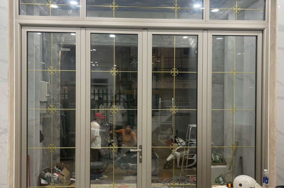 Cửa Đi Lùa Anode 1–4 Cánh: Giá & Cách Chọn