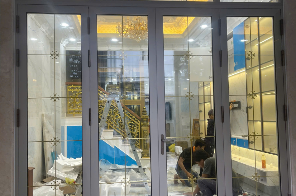 Cửa Đi Lùa Anode 1–4 Cánh: Giá & Cách Chọn