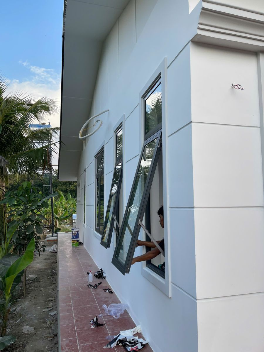Cửa sổ mở quay Topal Slima tại công trình