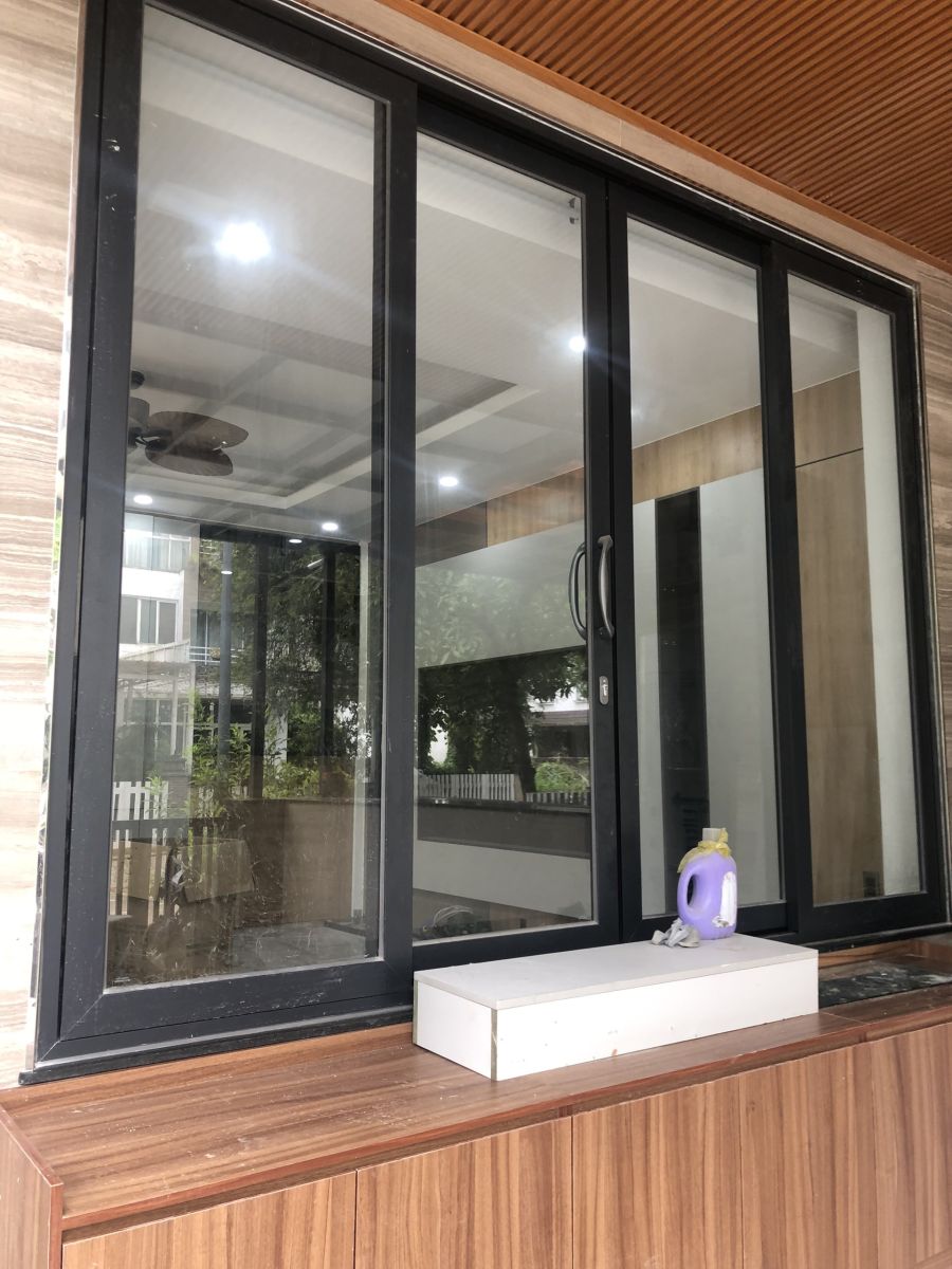 Cửa nhôm kính Thủ Đức lùa
